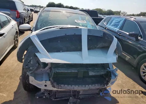 2022 Ford Escape Titanium z USA, uszkodzony, nr VIN 1FMCU9J91NUB93886